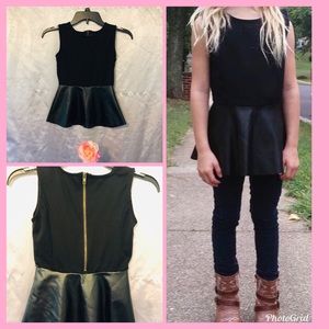 ⭐️5/$20⭐️Girls Size 6 pleather flowing blouse